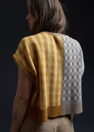 Latte Sorbet Checker Vest Jacket