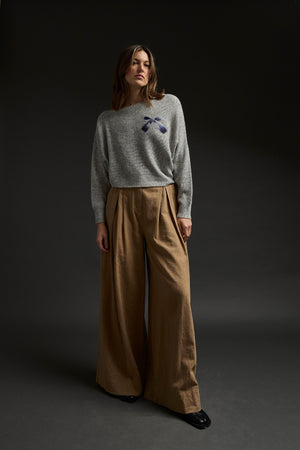 Sesame Bow Embroidery Sweater