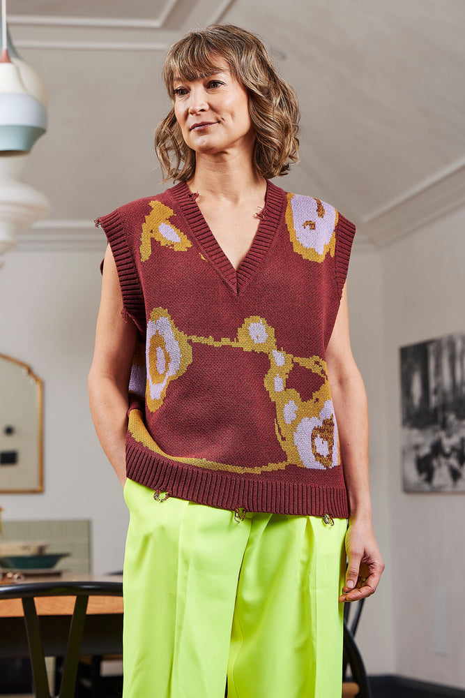 
            
                Load image into Gallery viewer, Rust Clay Oversized Vest Top
            
        