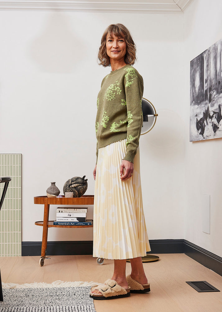 
            
                Load image into Gallery viewer, Olive Melange Lace Jacquard Sweater
            
        